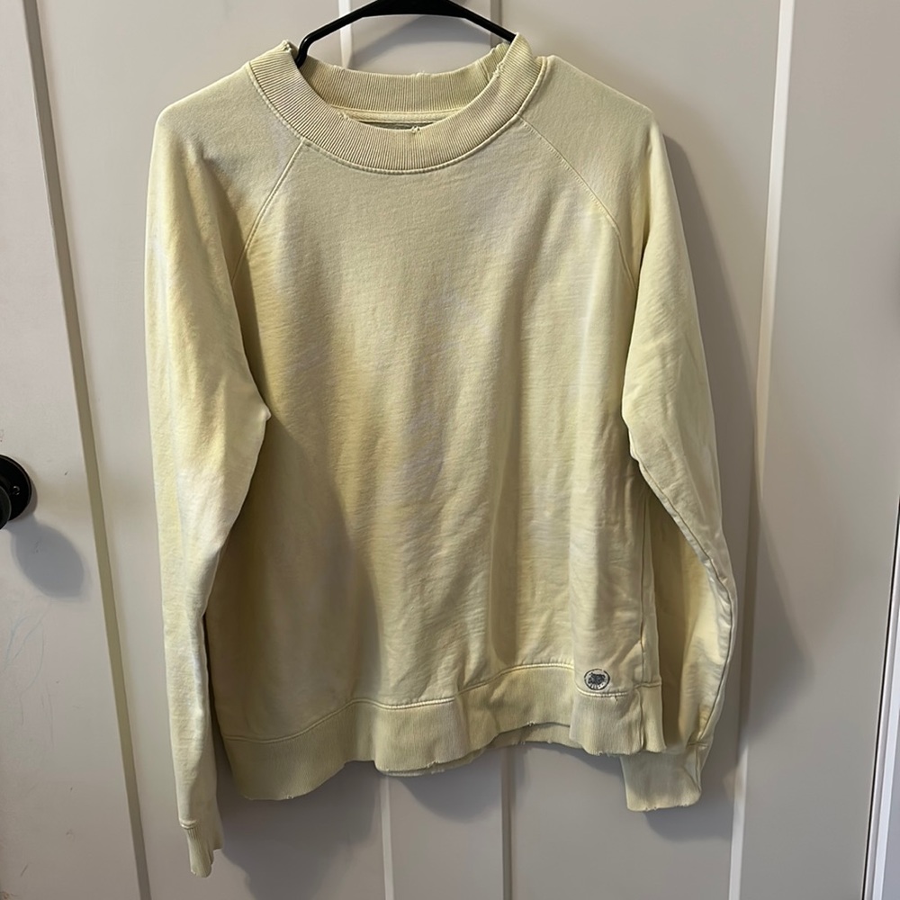 crewneck-Urban Outfitters